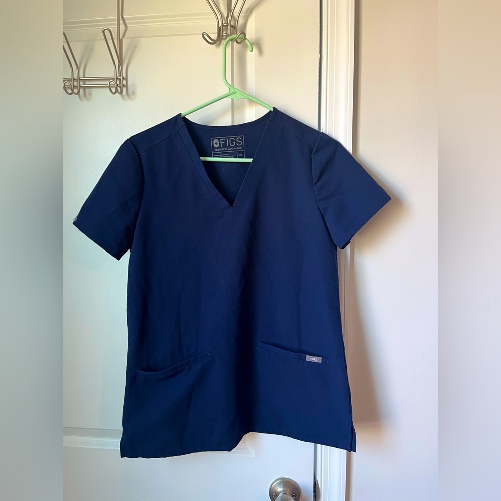 Figs Core Collection Navy Scrub Top
